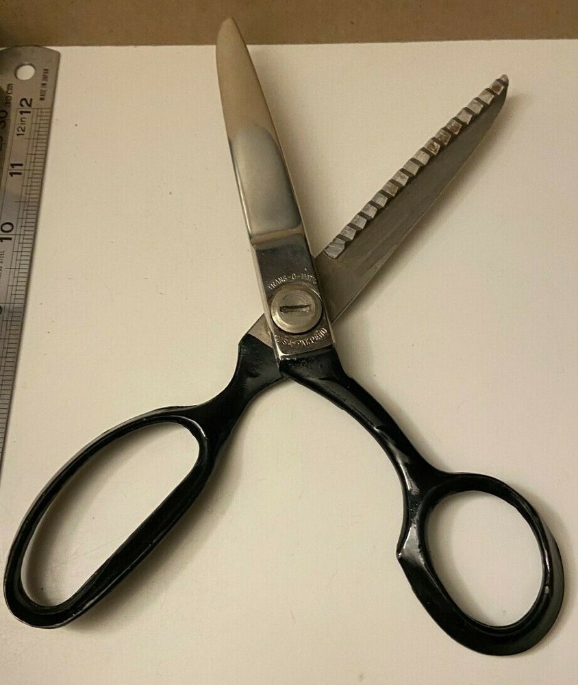 Vintage Trans-O-Matic Pinking Shears in Box with Instructions