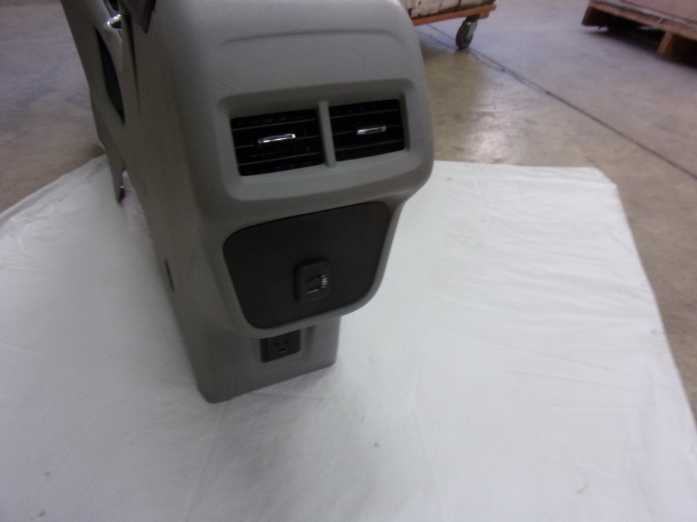 GMC TERRAIN 2018-2022 Front Console floor, w/heated seat