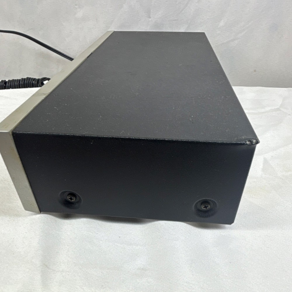 Realistic Seven Band Stereo Analog Equalizer Model 31-1989 Black/Silver