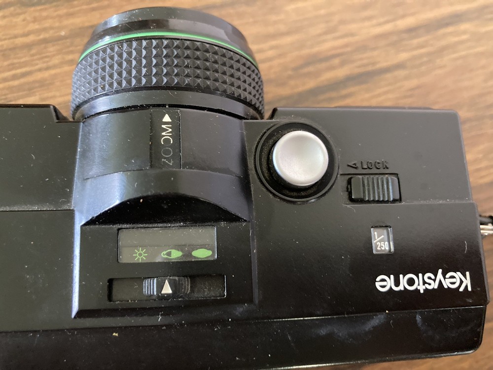KEYSTONE XR608 Zoom Everflash Camera