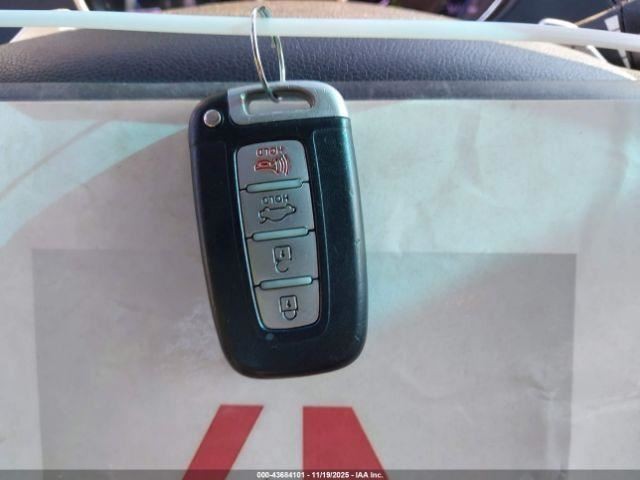 SONATA 2012 Glove Box 4930403