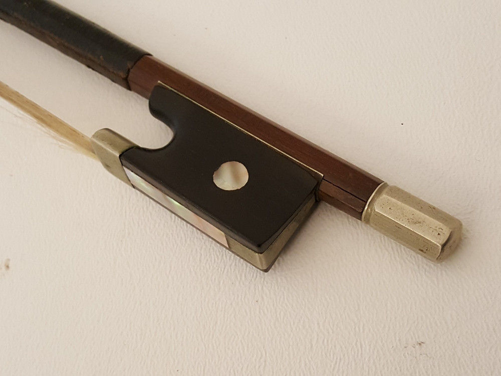 Antique Tourte Berlin violin bow