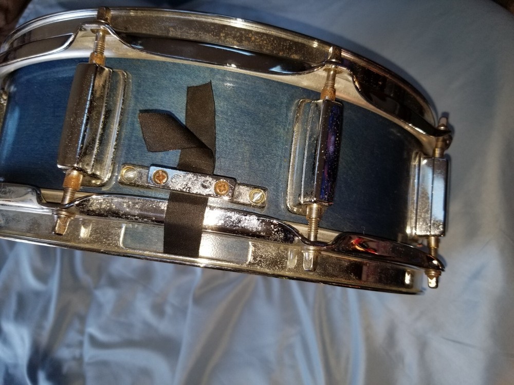 D Conaway Wood Snare Drum 5x14 Blue
