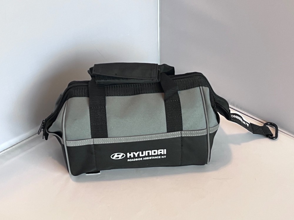 Hyundai Roadside Assistant kit