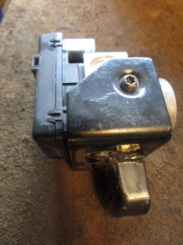 2012 Harley Davidson FLD 103 ABS brake pump module 48340-12