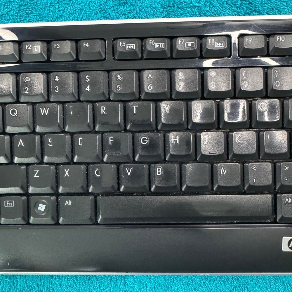 HP Wless Keyboard and Engage Mouse Set Black Silver Multimedia Keys Numeric Pad