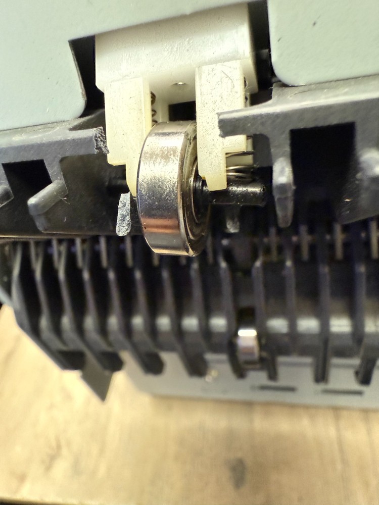 NCR 009-002973 BILL VALIDATOR UNTESTED READ