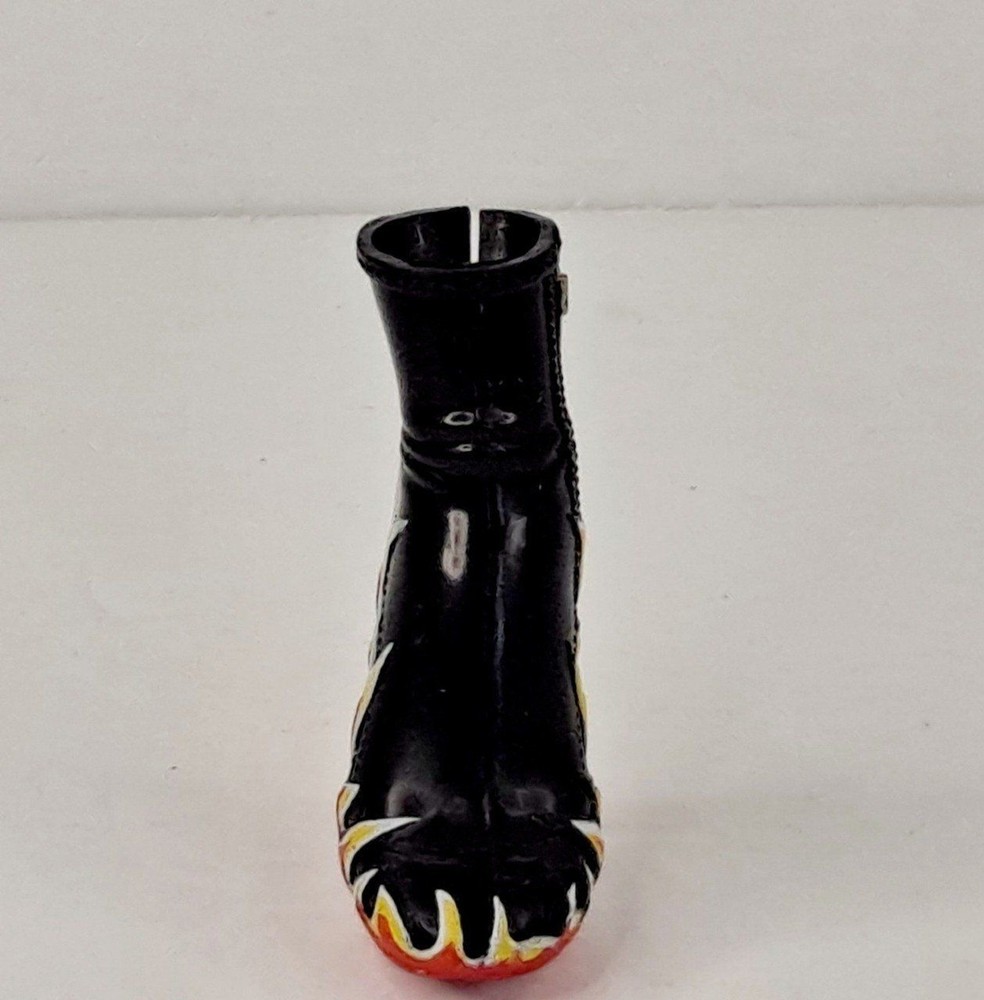 Rainbow High Ruby Anderson's Outfit #2 Replacement Boot SINGLE BOOT