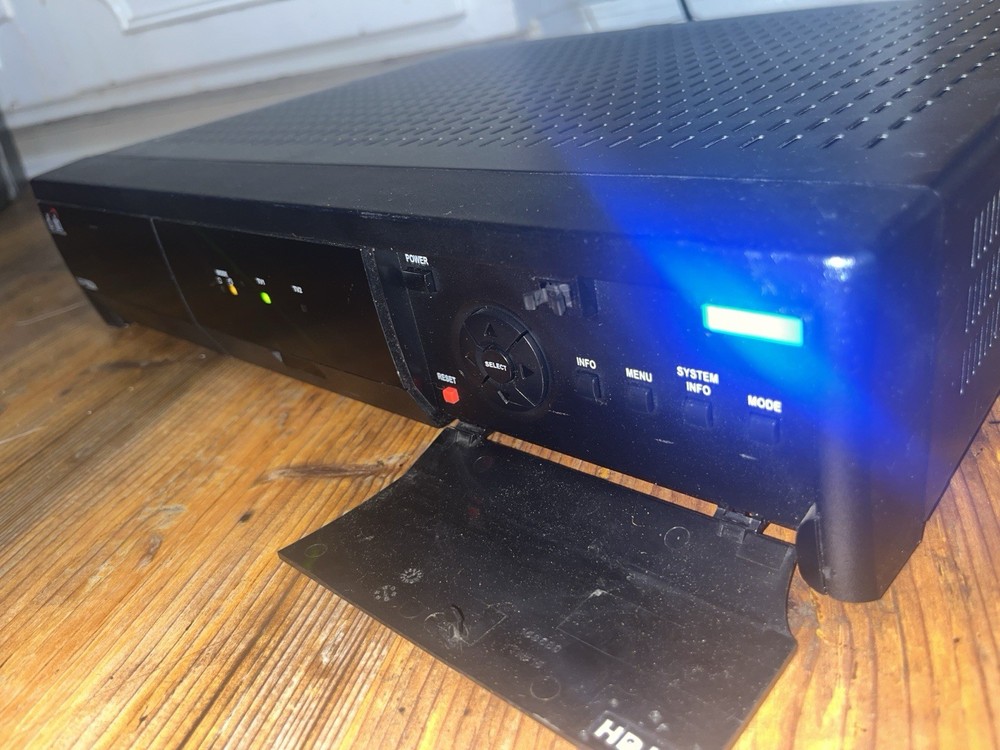 Dish Network VIP 222k Receiver UNTESTED - POWERS ON - With Smart Card