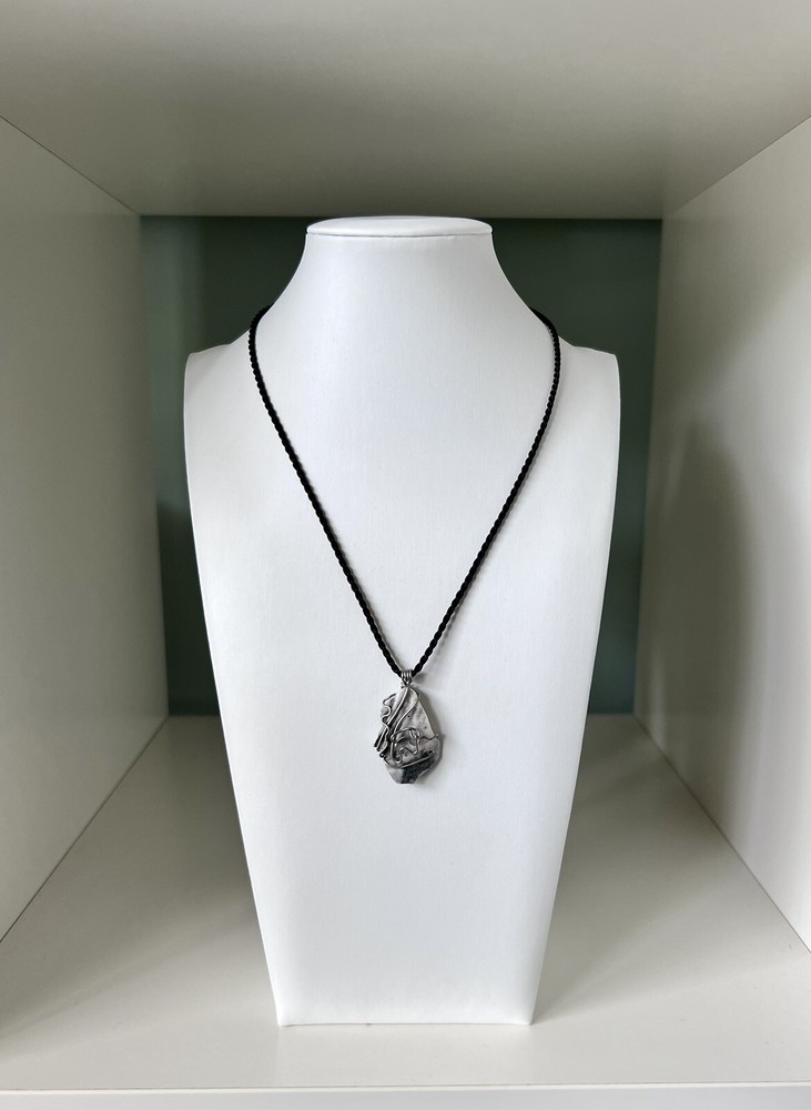 Wire Wrapped Sea Shell Pendant Necklace