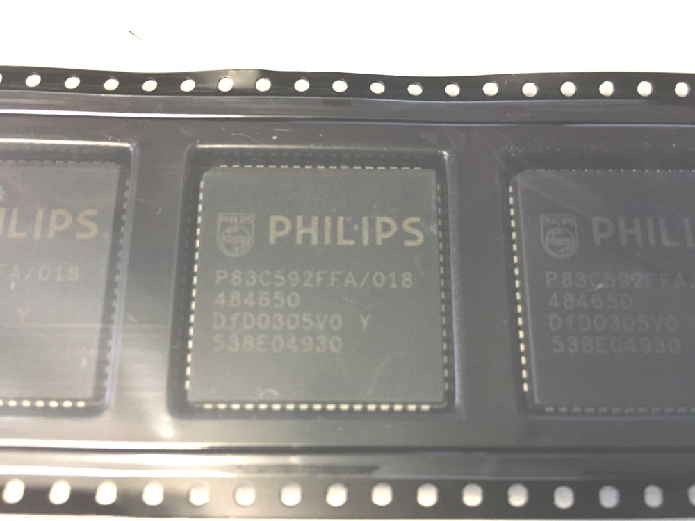 PHILIPS P83C592FFA/018 PLCC68 8-bit microcontroller (10 PCS)