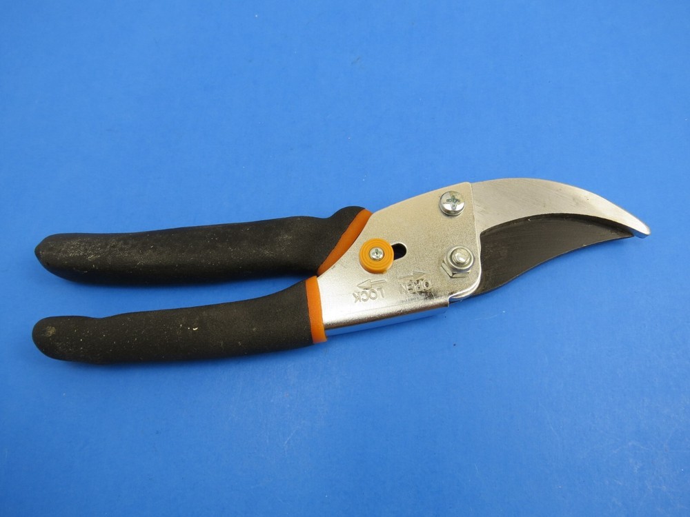 Fiskars 5/8" Pruning Shears