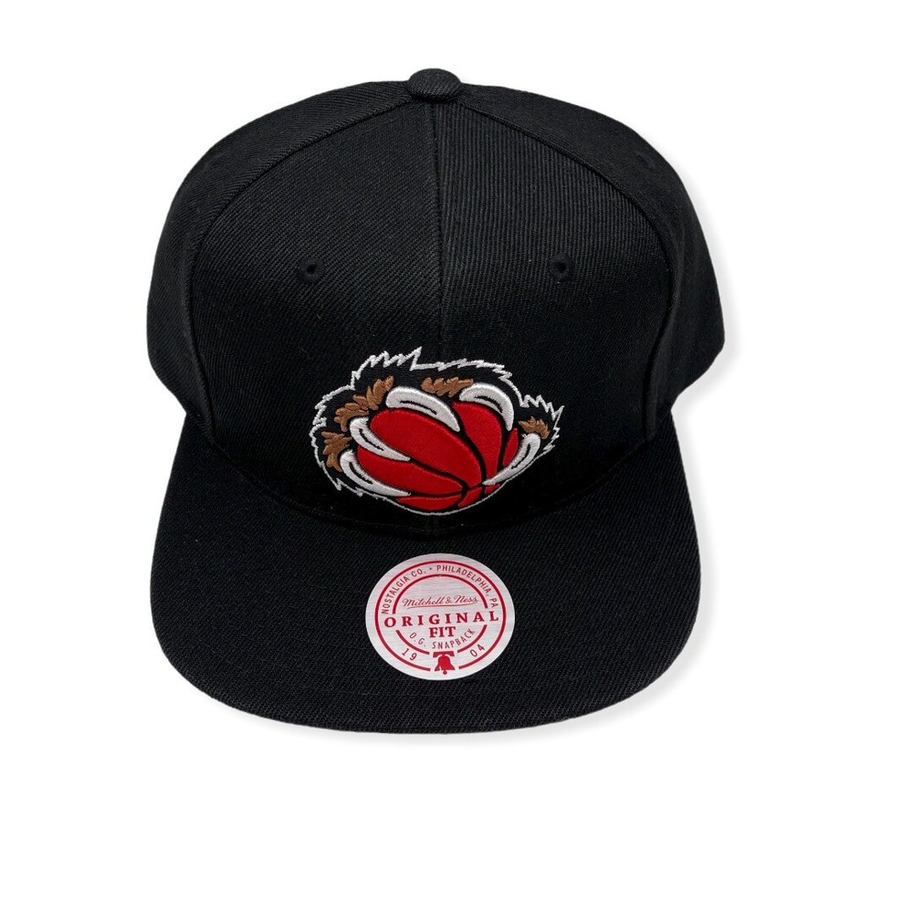 Mitchell & Ness Vancouver Grizzlies Core Basic HWC Black Adjustable Snapback Hat