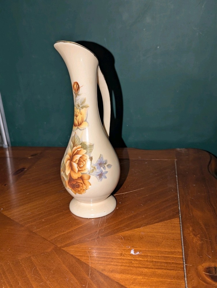 Millie Smith  Vase