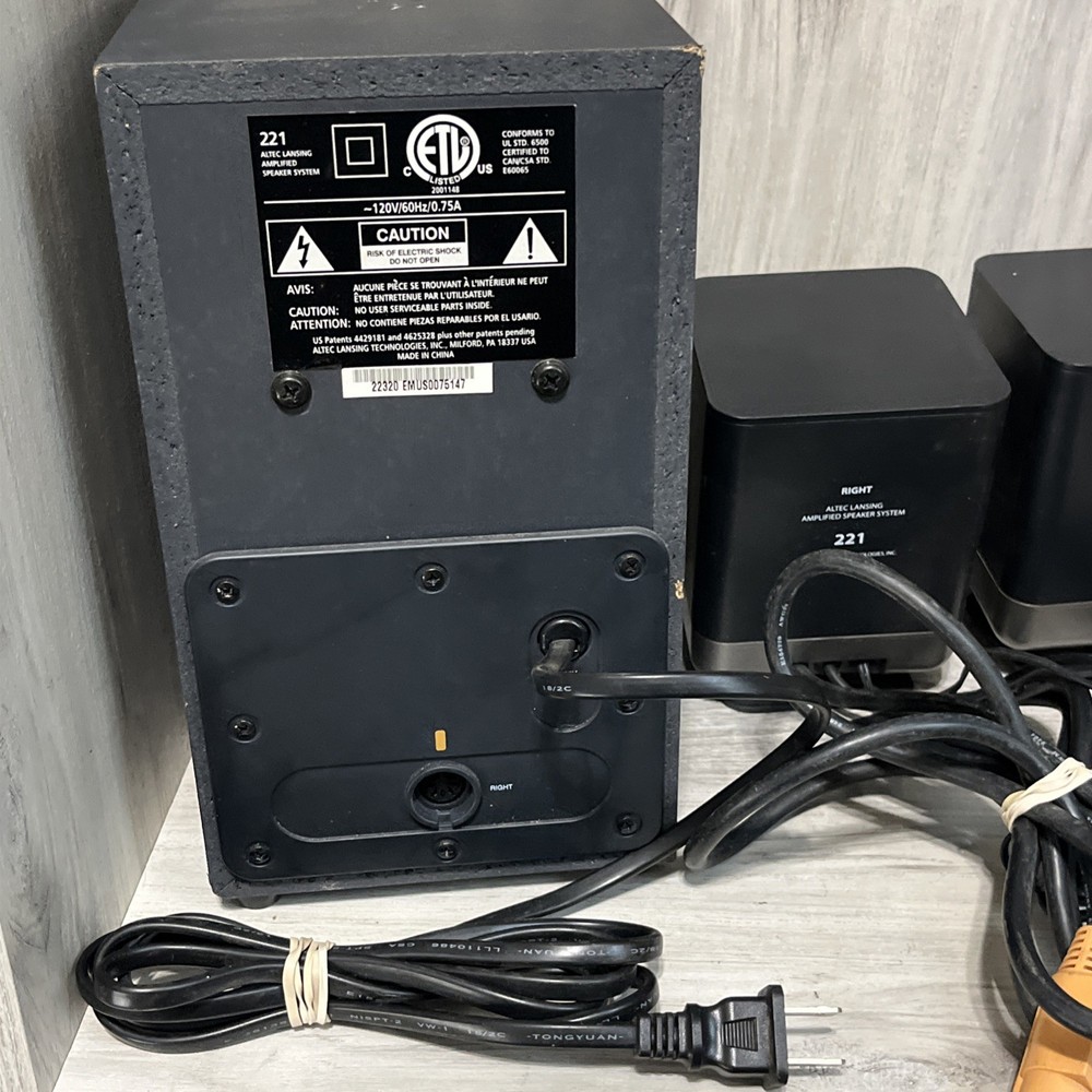 Altec Lansing 221 3-Piece Set Wired Computer Desktop Speaker System - Tested