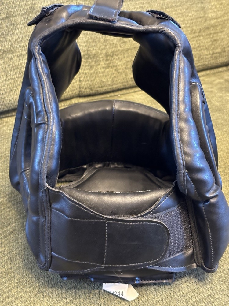 Thunder By Pro Force Boxing Headgear Size Large/Extra Large