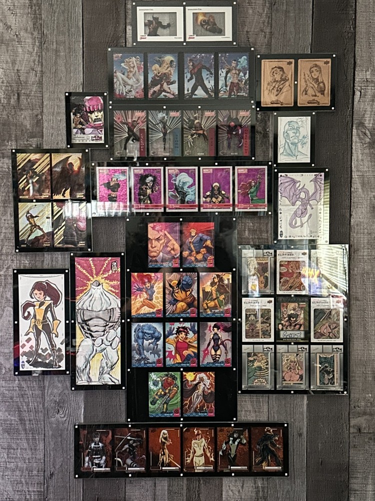 Marvel Magnetic Sketch Booklet Card Holder Display Case 3 Panel White