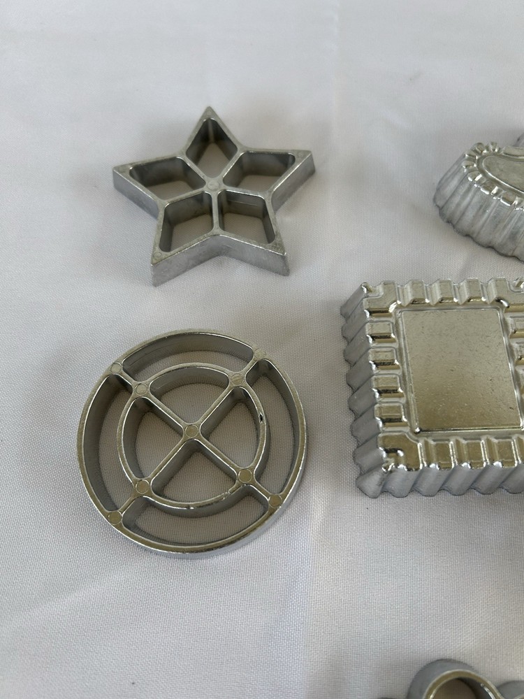 Mixed Rosette & Timbale Iron Molds (6) and 1 Handle