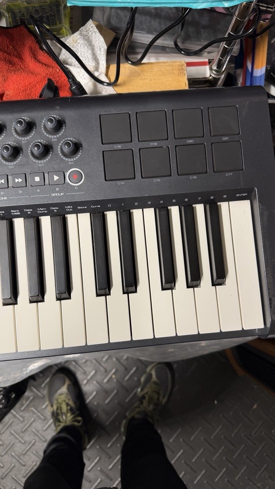 M-Audio Axiom 25 USB MIDI Keyboard Controller Partially Tested
