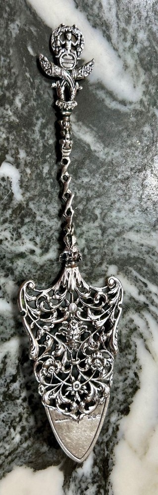 DUTCH SILVER PIE SERVER Holland Netherlands ca 1900's Figural Castle Core