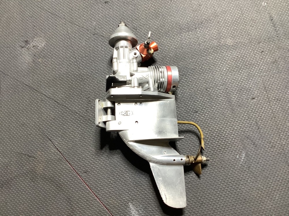 K&B 3.5cc .21 RC Boat Outboard Engine
