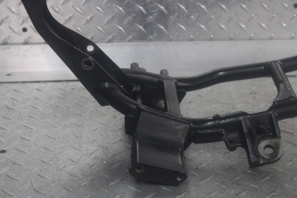 2004 SUZUKI GZ250 LOWER FRAME RAIL FOOTPEG BRACKET MOUNT