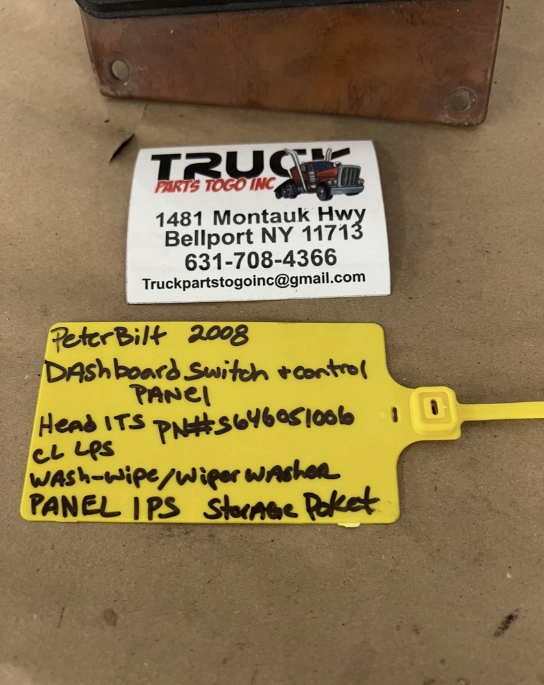 PETERBILT - DASHBOARD SWITCH CONTROL PANEL - USED P/N S646051006