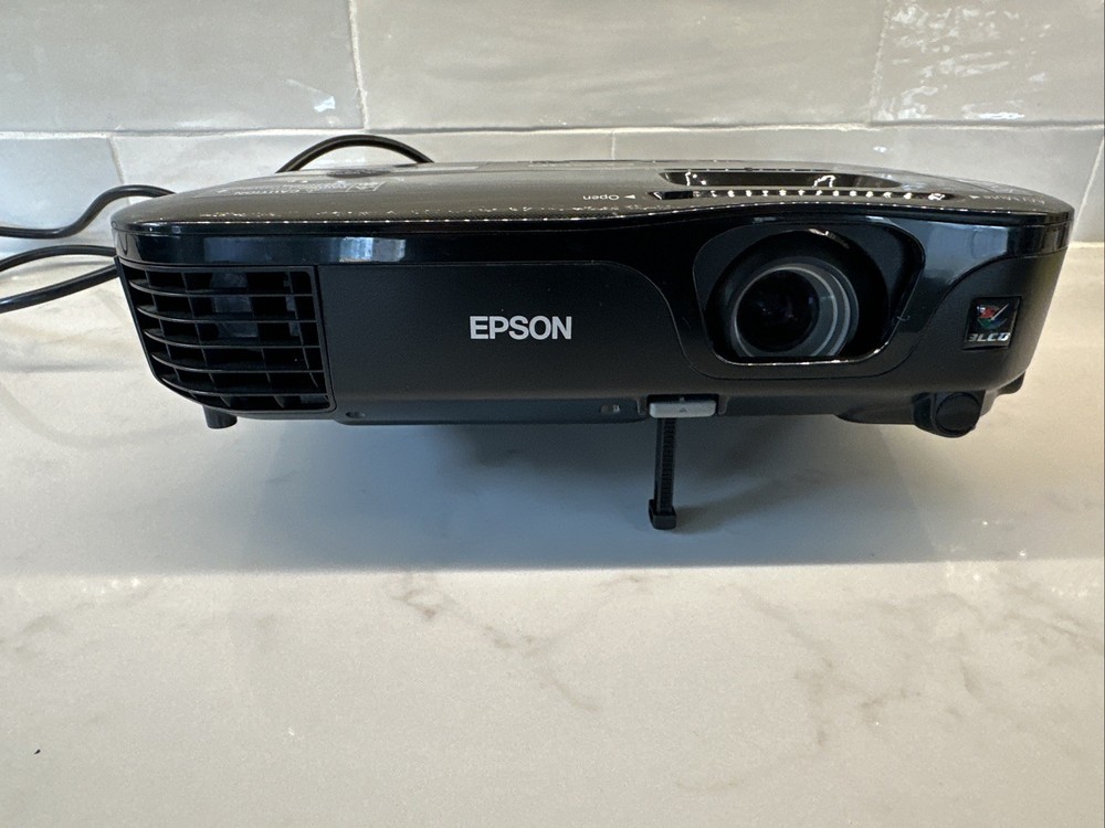 Epson EX5210 LCD Projector