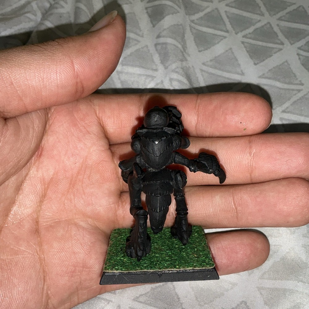 War hammer metal miniature figure