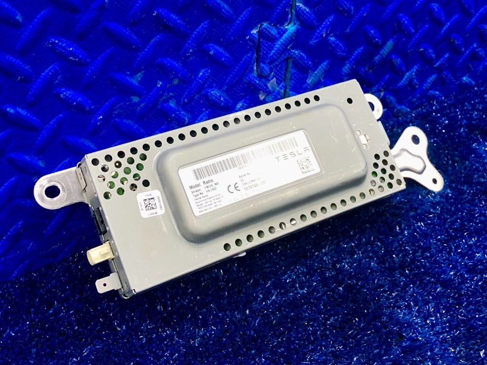 ?? 2017 - 2022 TESLA MODEL 3 OEM FM/HD CONTROL MODULE UNIT HARMAN 1079749-00-D