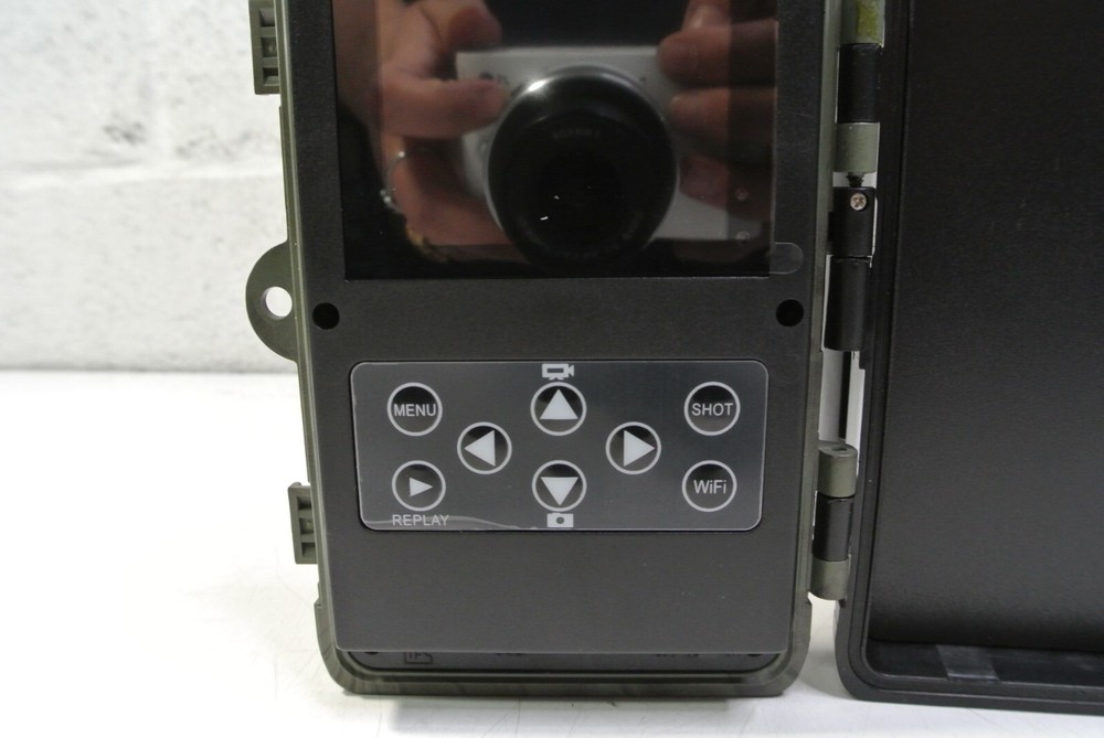 Suntek WIFI830 Trail Camera w/ 16gb Memory Card NO BATTERIES