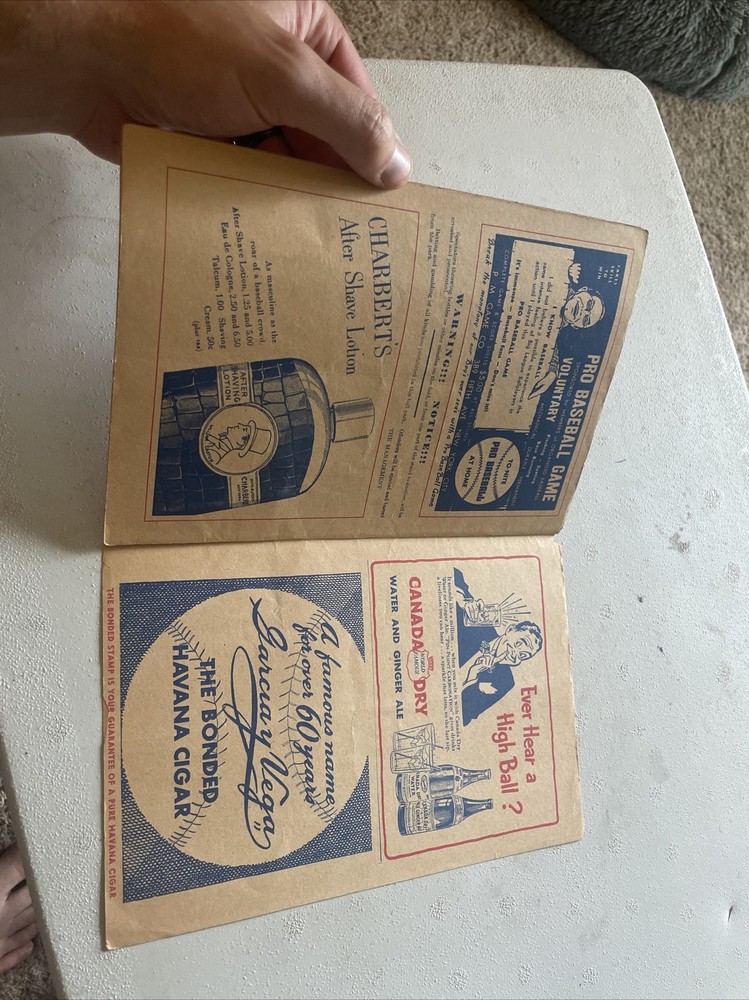 1946 NEW YORK YANKEES Program / Vs Chicago score card