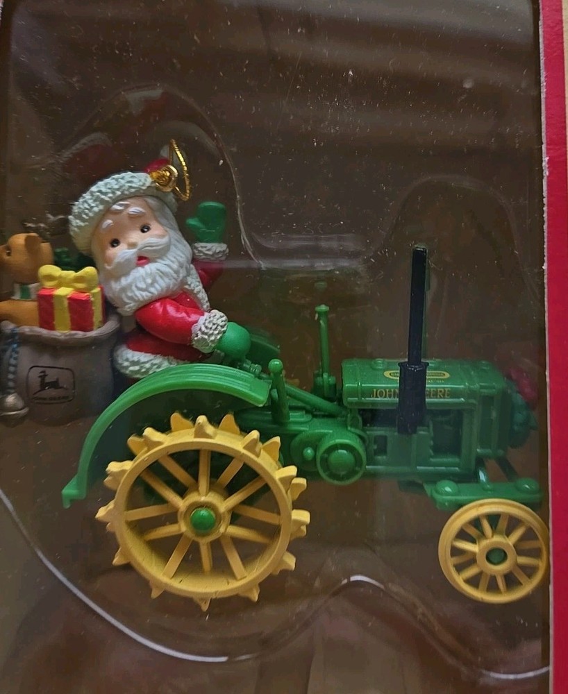 Treasury Masterpiece Edition Ornament John Deere Model GP 31 Tractor By Enesco