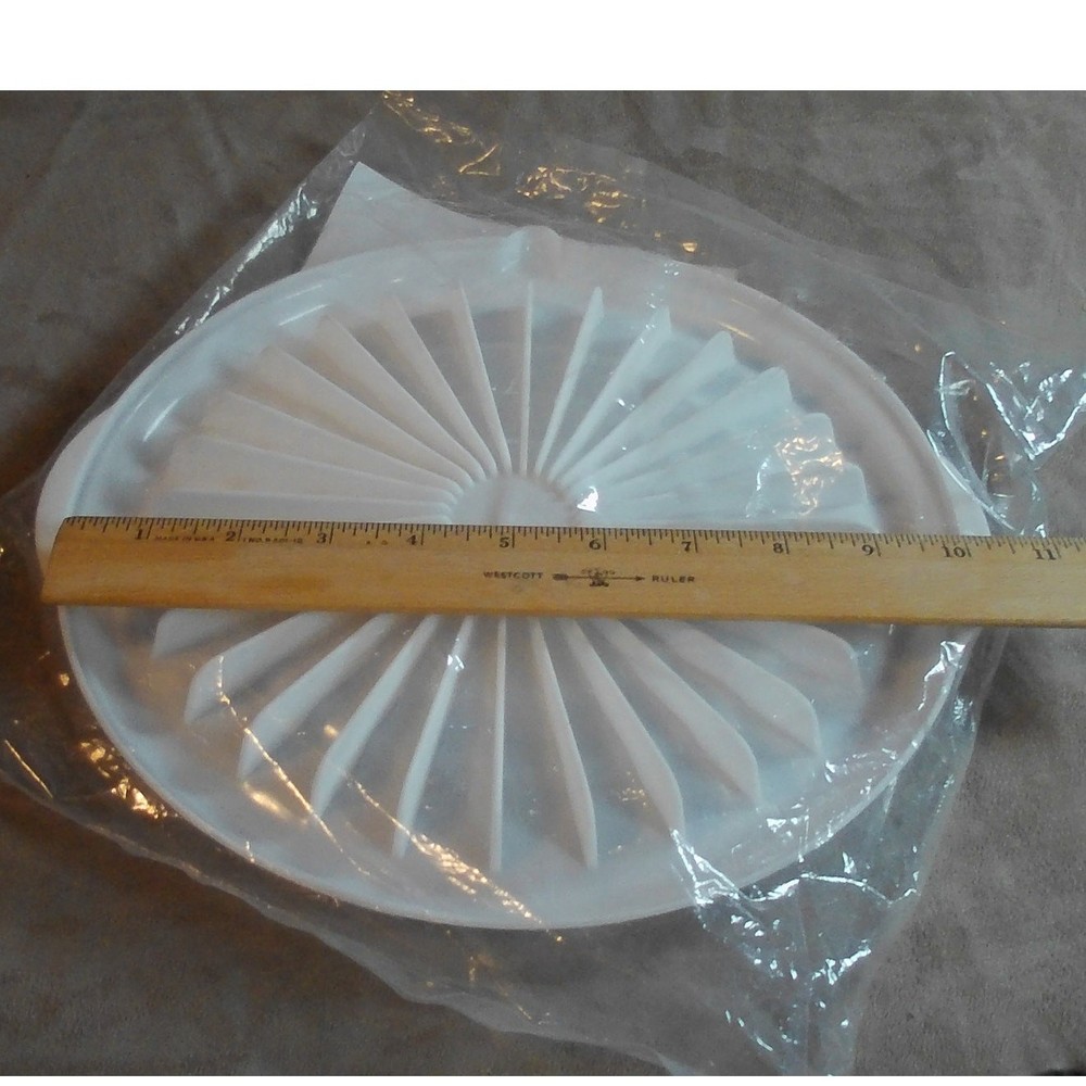Microwave Heating Tray White NOS 10" Round