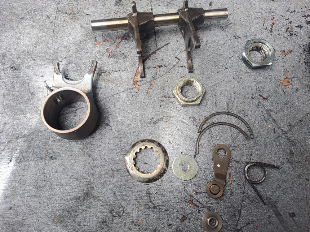 Kawasaki er500 gearbox
