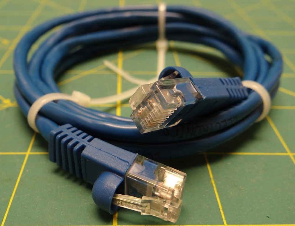 Eltop Electronics 5ft. CAT5 Ethernet LAN Networking Cable P/N E200534