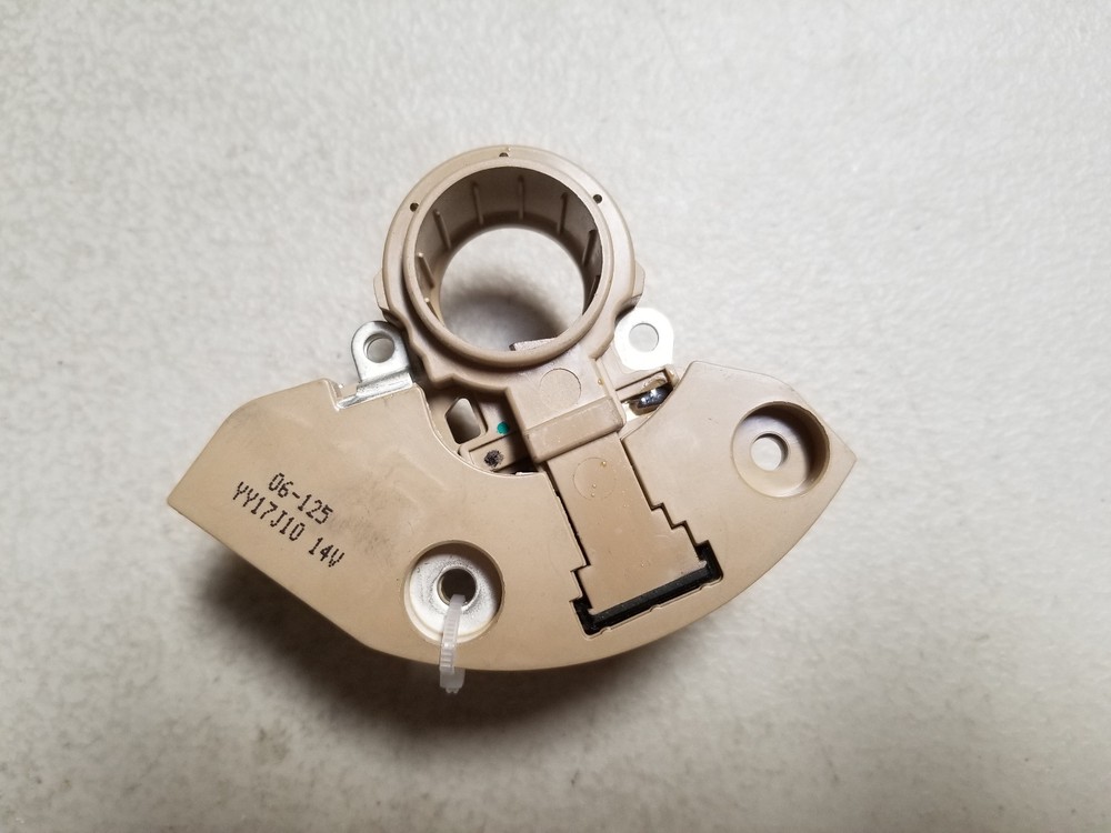 New Alternator Voltage Regulator 5648111D, IM564