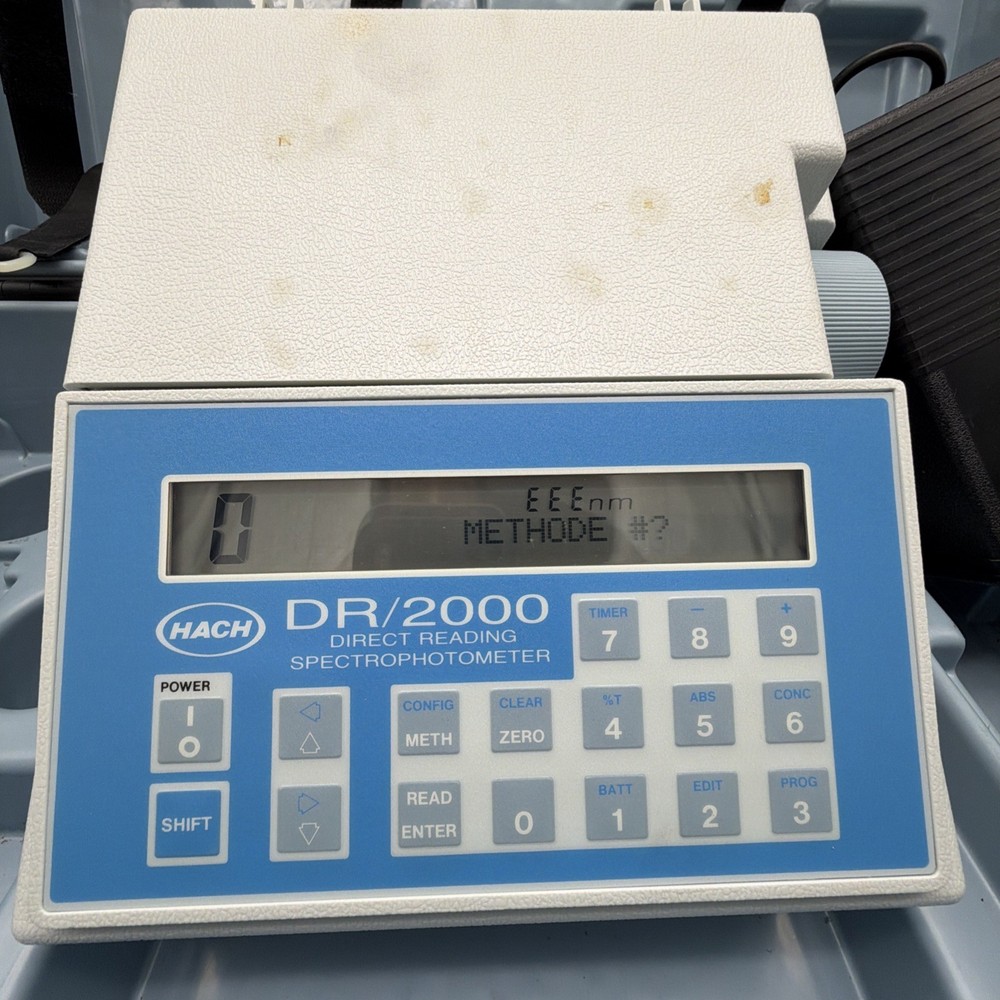 HACH DREL DR/2000 Direct Reading Spectrophotometer Water Testing Kit READ
