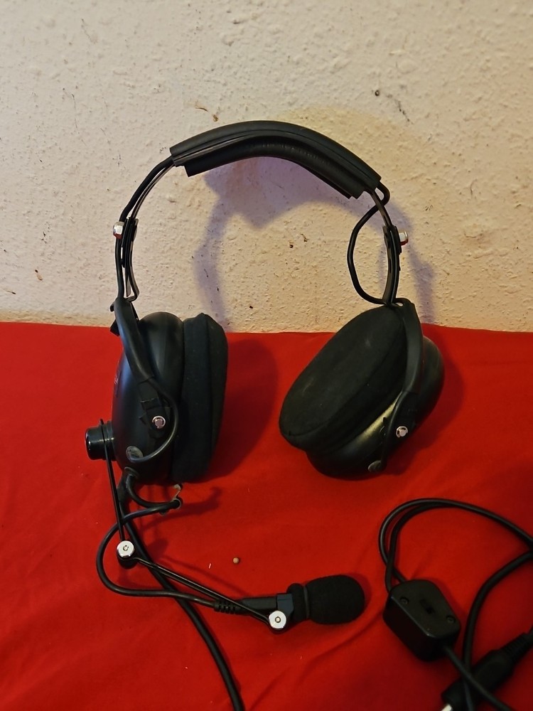 Flightcom Aviation Headset Black Model Unknown