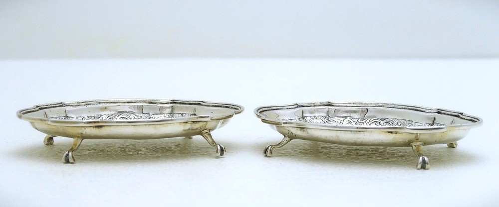 2 Augsburg Solid Silver Dish / Raised Kettle Trivet Tray Hallmarked GV C 1730