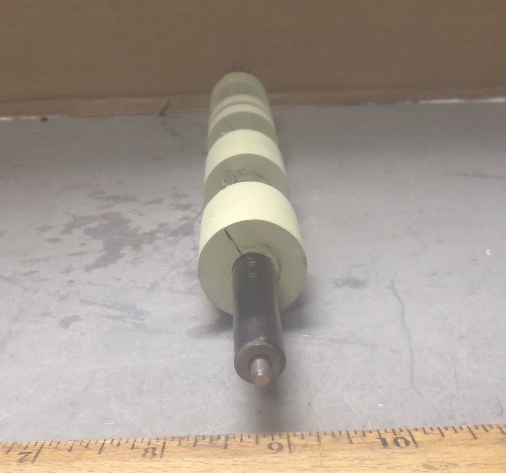AM Multigraphics - Lower Feed Roller with Gear - P/N: 296-1301-A1 (NOS)