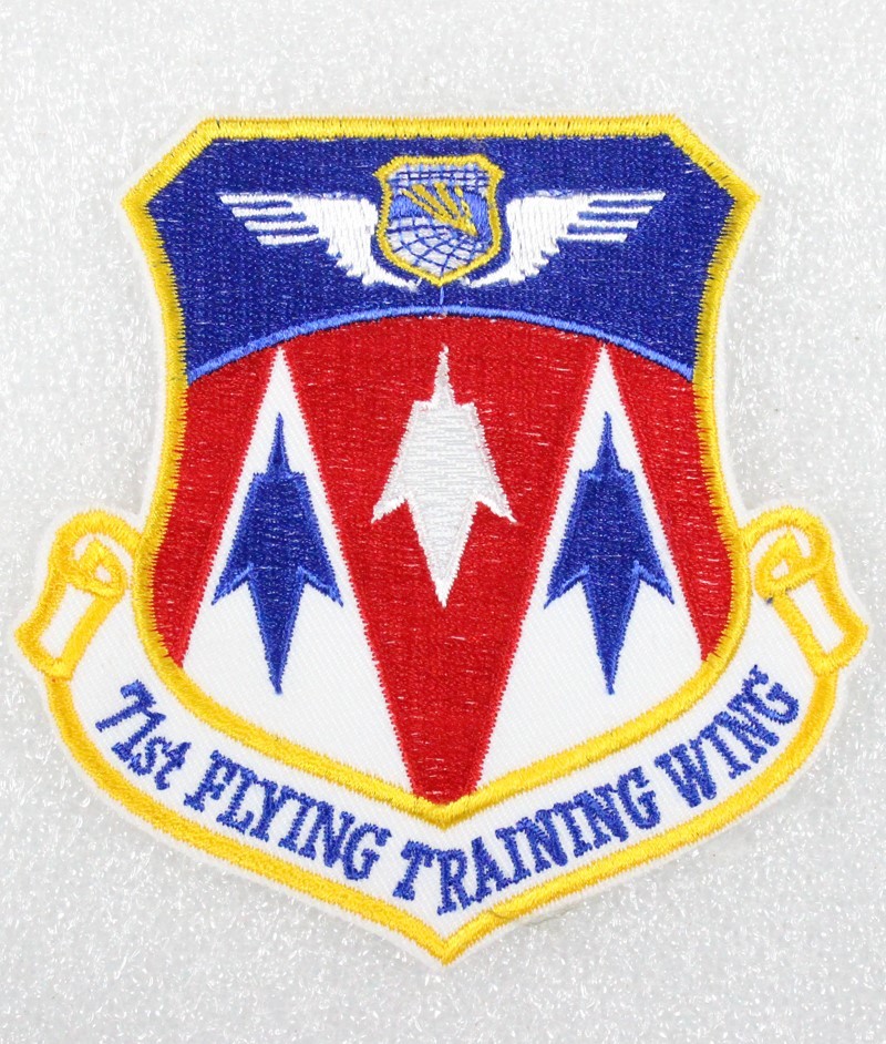 USAF Air Force Patch: 71st Flying Training Wing (w/winged shield)