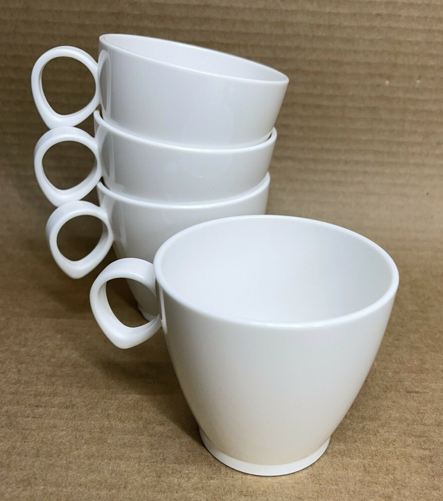 Tupperware Stackable Coffee Tea Mugs & Plates Brown & White Set Moments New