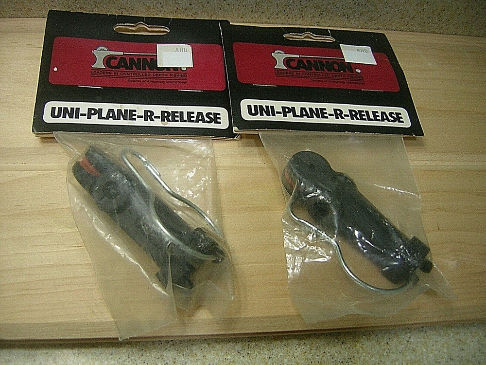 NEW Two (2)Cannon Uni-Plane-R-Release-NIP
