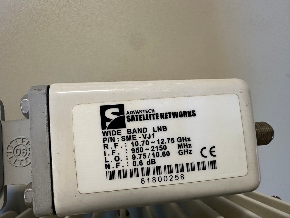 Advantech Satellite Networks / Low-Noise Block downconverter
