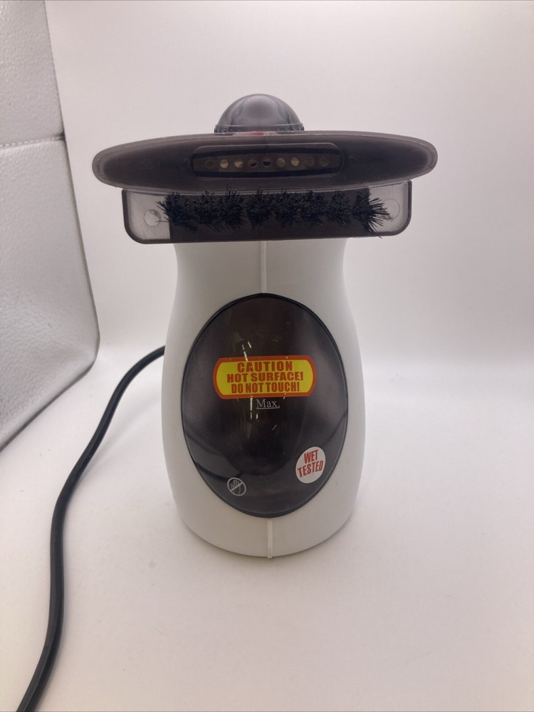 The Black Series Compact Fabric Steamer
