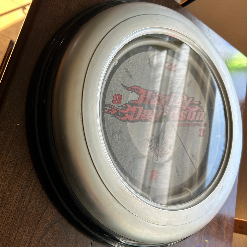 Harley-Davidson 100th Anniversary neon wall clock clock works no light