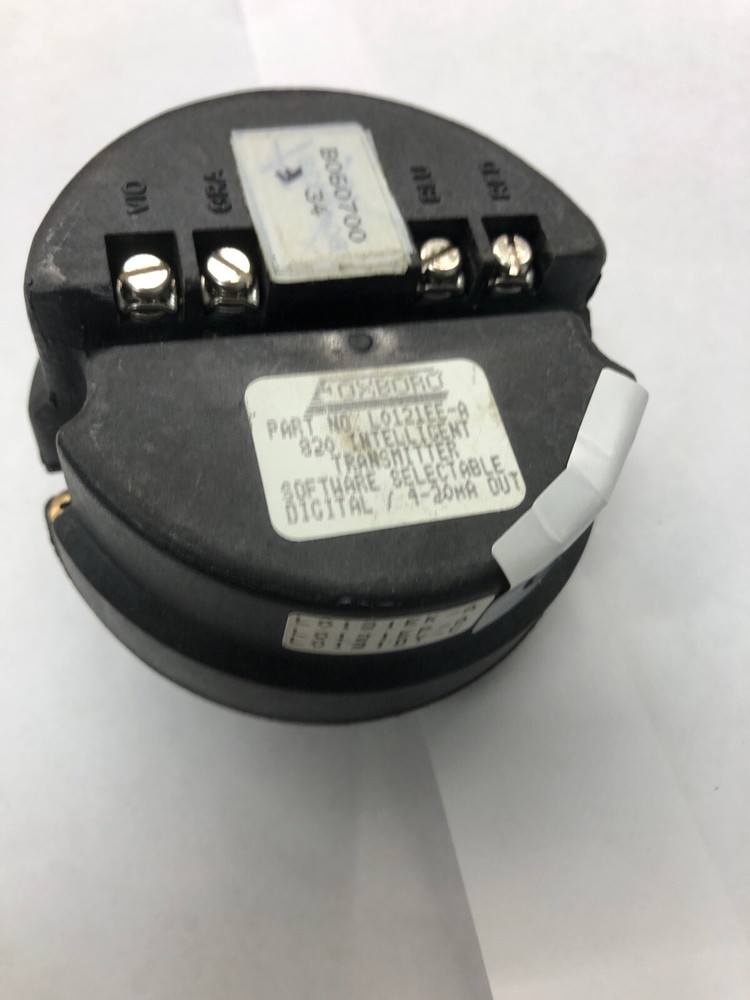 FOXBORO INTELLIGENT TRANSMITTER L0121EE-A 4-20 820