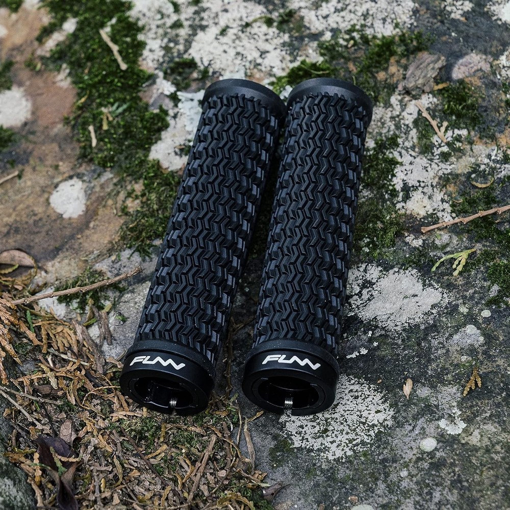 Ergonomic Holeshot Bike Handle Grips - Durable Soft Compound, Enhanced Control
