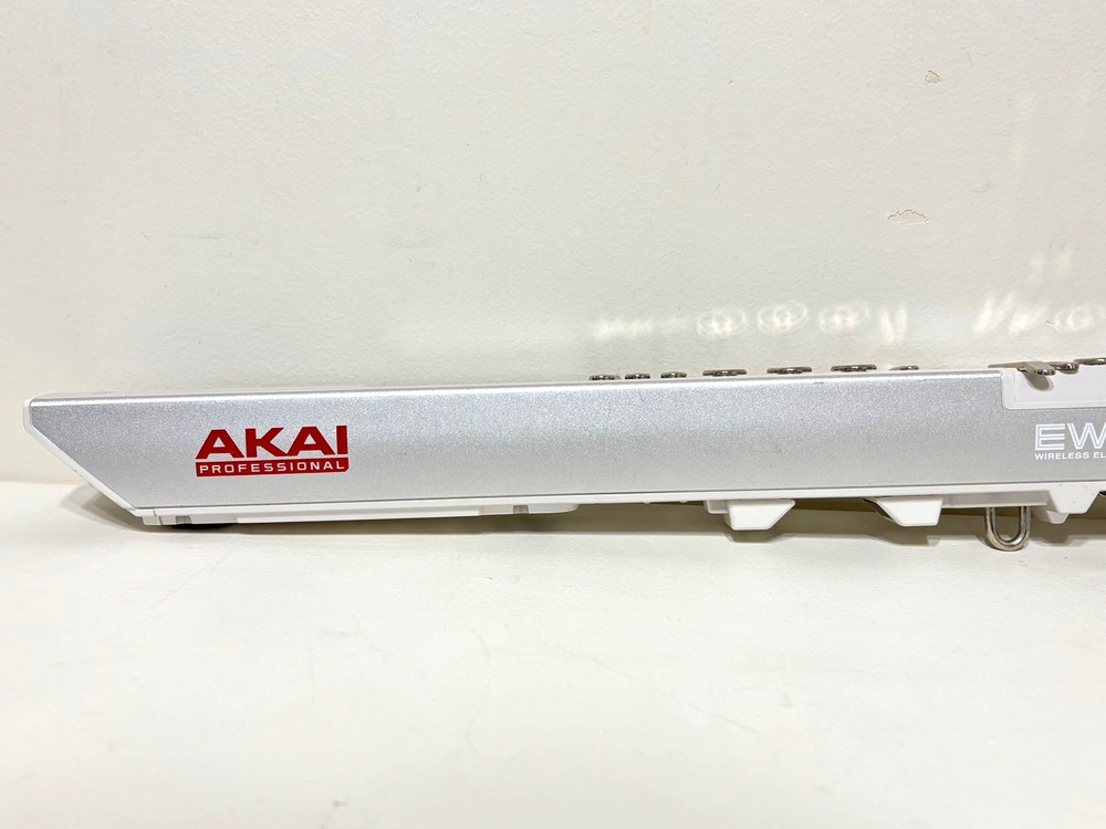 AKAI Professional EWI 5000 White Wireless Electronic Wind Synthesizer Controller